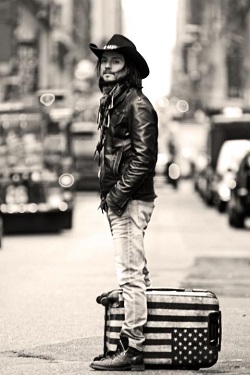 Special Guest: Lanny Lanner BONNIE TYLER BETWEEN THE EARTH & THE STARS LIVE 2019 Fr., 17.05.2019, 20:00 Uhr, Osnabrück OsnabrückHalle