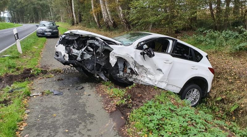 Haselünne - Schwerer Verkehrsunfall auf der Alten Dorfstraße - Foto: NordNews.de Übersicht1