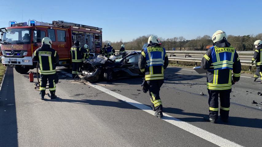 Schüttorf - Unfall Auf Autobahn Zwischen Den Anschlussstellen Ochtrup ...